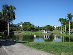 Lake and the palace in the background