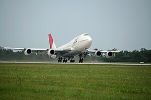 JAL ov 747 uzlijeće s Zračne luke Zagreb