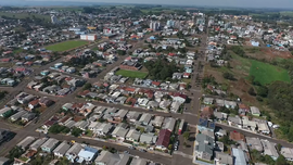 Vista aérea da região do bairro São Cristóvão e Centro ao fundo.