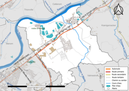 Carte en couleur présentant le réseau hydrographique de la commune