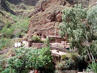 Bermeja cave, a group of houses and cave-houses