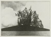 Erupce surtseyského typu při tvorbě ostrova Anak Krakatau (1929).