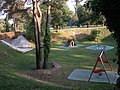 Terrain de jeux sur l'aire de loisir des Brandes.