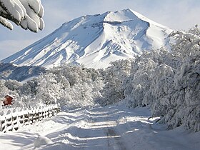 Vue de la face nord-ouest du volcan.