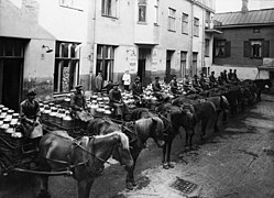 Milk wagons, Finland 1920s