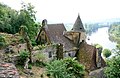 Un château en La Roque-Gageac, Dordogne, Francia.