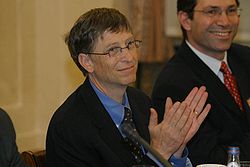 Гейтс през юни 2015 г.