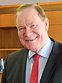 Paavo Lipponen (1995–2003) 23 de abril de 1941 (82 años)