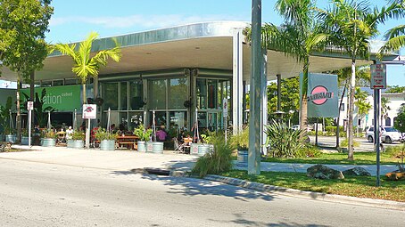 Restaurant in the MiMo District