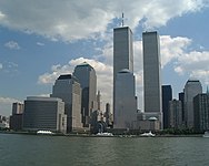 Os prédios ao lado do World Trade Center em Agosto de 2000.