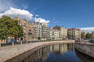 Санкт-Петербургда Карповка сууну джагъасы