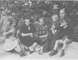 Жозеп Ренау с семьёй в Мексике, 1941 год