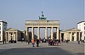 Brandenburger Tor im Westen des Platzes