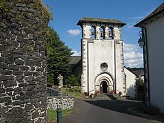 La façade de l'église...