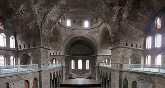 Photo de l'intérieur d'un bâtiment