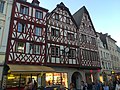 Wohn- und Geschäftshäuser um 1600 am Hauptmarkt Trier mit dem Judentor