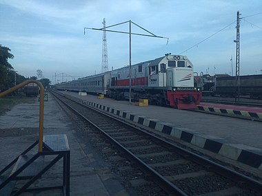 Kereta api Probowangi tiba di Stasiun Probolinggo, 2016