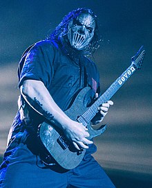 Thomson performing with Slipknot in 2016