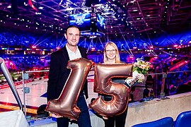 Daniel Hopp und die 15-millionste Besucherin der SAP Arena, Februar 2024