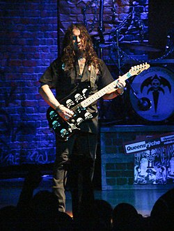 Michael Wilton egy barcelonai koncerten