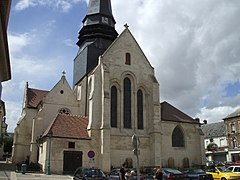 Église Saint-Lucien.