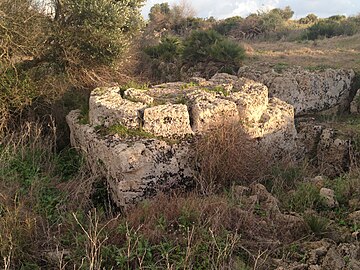 Il capitello incompleto di cava del Capitello