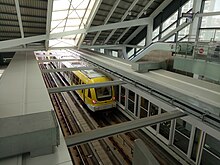 Top: Heavy-capacity Taipei Metro train Bottom: Medium-capacity Taipei Metro Train