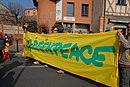 Membres de Greenpeace pendant la manifestation anti-EPR à Toulouse