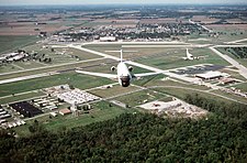 McDonnell Douglas C-9A Nightingale, vojenská verze upravená pro zdravotnické účely, nad Scottovou základnou