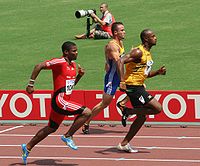 Asafa Powell mendahului ketika peringkat saringan di Kejohanan Dunia IAAF 2007 di Jepun