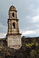 Der noch heute aus dem Lavafeld ragende Turm der Dorfkirche von San Juan Parangaricutiro