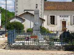 Le monument aux morts.