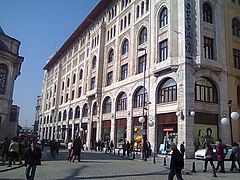 Estambul 4 Vakıf Han en Eminönü, diseñado por Mimar Kemaleddin Bey (1911-1926).