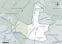 Carte en couleur présentant le réseau hydrographique de la commune