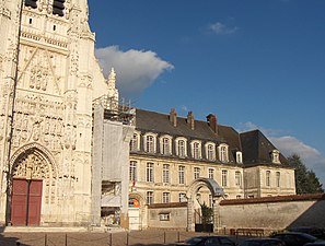 Entrée de l'abbatial