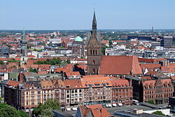 Il centro di Hannover con il campanile della Marktkirche visto dal palazzo comunale