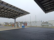 Photo d'une station de gaz pour véhicules.