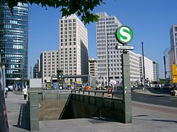 Bahnhof Berlin Potsdamer Platz S-Bahn Entrance Old.jpg