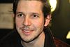 Damien Molony als Hal Yorke