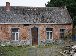 Maison typique du Hainaut.