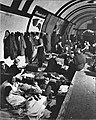 Une des stations du métro de Londres utilisée comme abri pendant le Blitz.