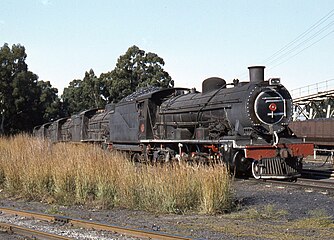 Tweede groep SAR no. 1730 op Volksrust, Transvaal, 12 April 1979