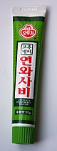 Koreanische Wasabi-Paste in der Tube