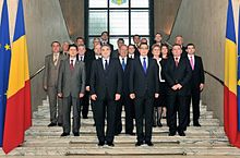Description de l'image Fotografie de grup a membrilor Cabinetului Victor Ponta.jpg.