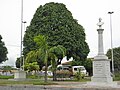 Praça da Bandeira (Place du drapeau). Sur cette photo, le buste de Joaquim Caetano Corrêa, fondateur du siège de la municipalité d'Itaituba