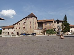 Castel Casez an der Piazza Ciastel