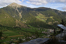 Picswiss GR-80-03 Tubre (Taufers) mit Cima dei Greppi im Münstertal.jpg