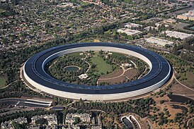 Apple Park в Купертино, штат Калифорния, апрель 2018 года