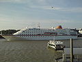 Paquebot allemand Columbus de l'armement Hapag Lloyd Cruises, en escale le 11 septembre 2009