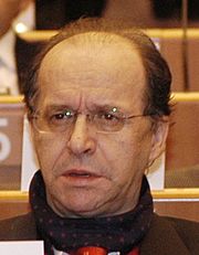 I. Rugova 2004. gadā